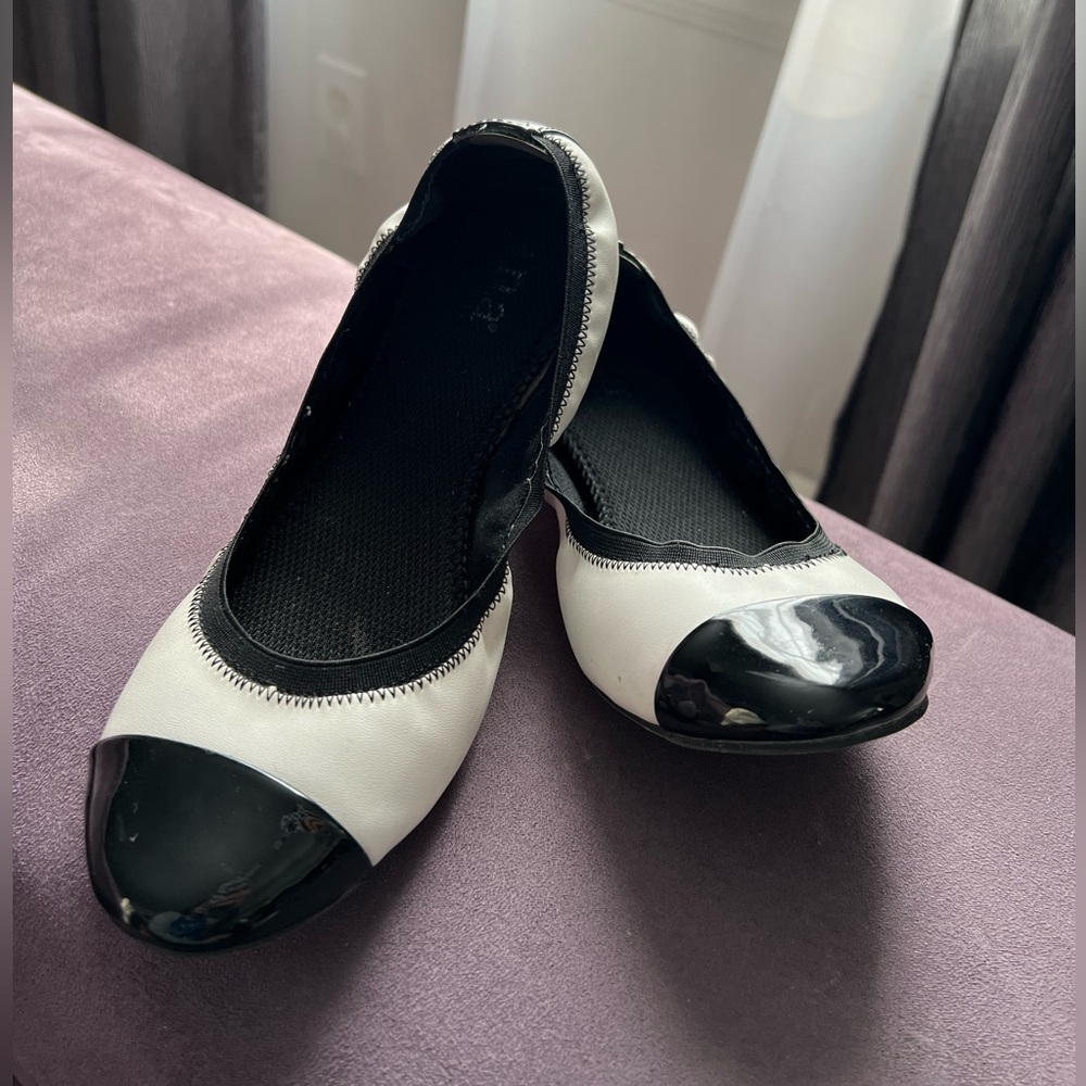 Light flexible slip-on cap-toe ballet flat w/elasticized opening & non-slip sole